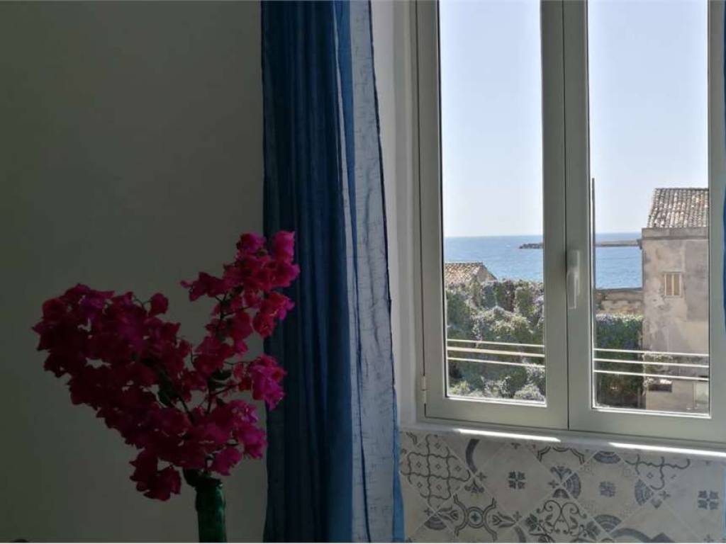 appartamento in vendita a Siracusa in zona Borgata