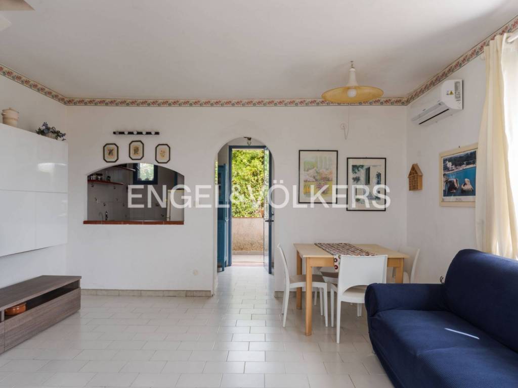 casa indipendente in vendita a Siracusa in zona Fontane Bianche