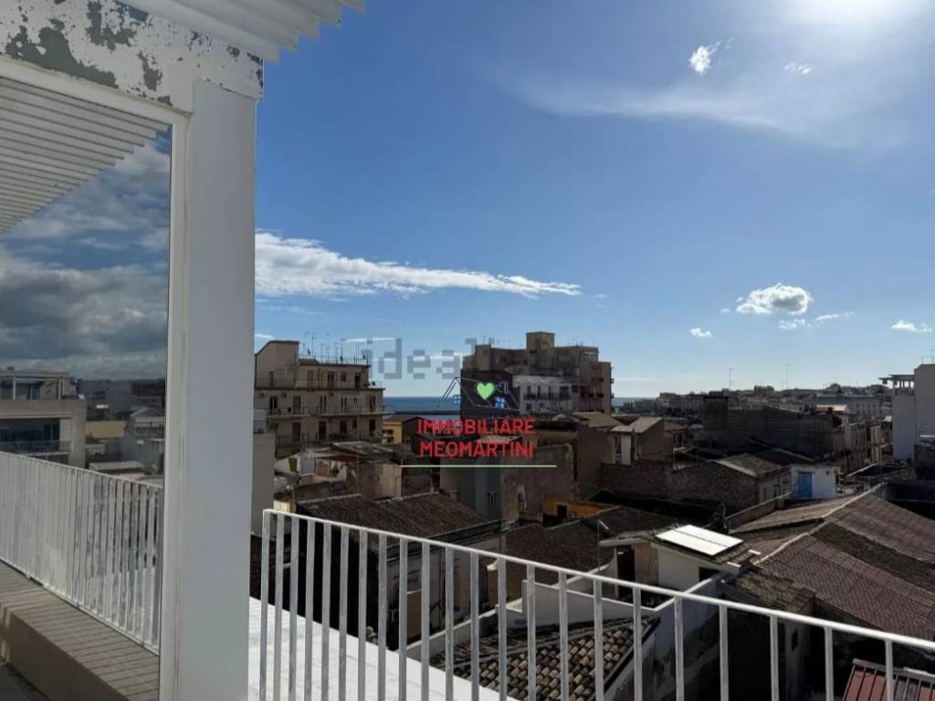 appartamento in vendita a Siracusa in zona Borgata