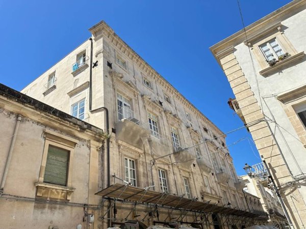 appartamento in vendita a Siracusa in zona Isola Ortigia