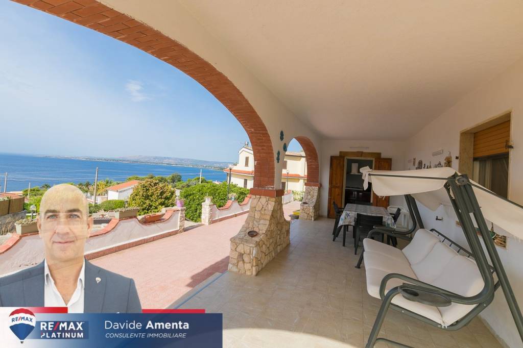 casa indipendente in vendita a Siracusa in zona Isola / Plemmirio