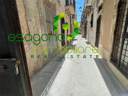 appartamento in vendita a Siracusa in zona Isola Ortigia