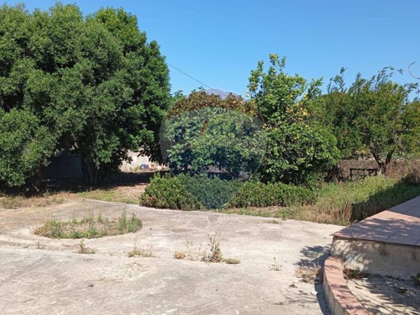 casa indipendente in vendita a Siracusa in zona Isola / Plemmirio