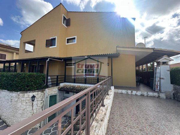 casa indipendente in vendita a Siracusa in zona Scala Greca