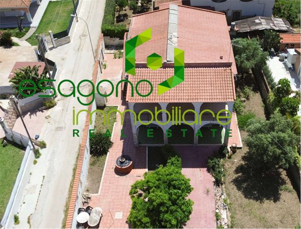 casa indipendente in vendita a Siracusa in zona Arenella