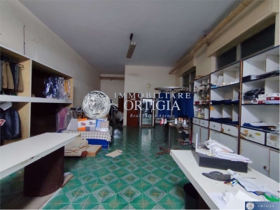 negozio in vendita a Siracusa in zona Centro Città