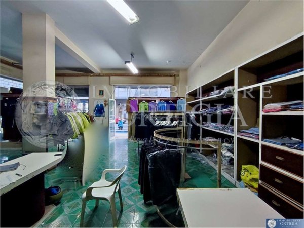 negozio in vendita a Siracusa in zona Centro Città