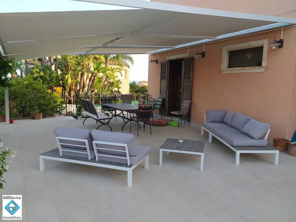 casa indipendente in vendita a Siracusa in zona Belvedere
