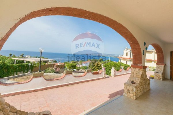 casa indipendente in vendita a Siracusa in zona Isola / Plemmirio