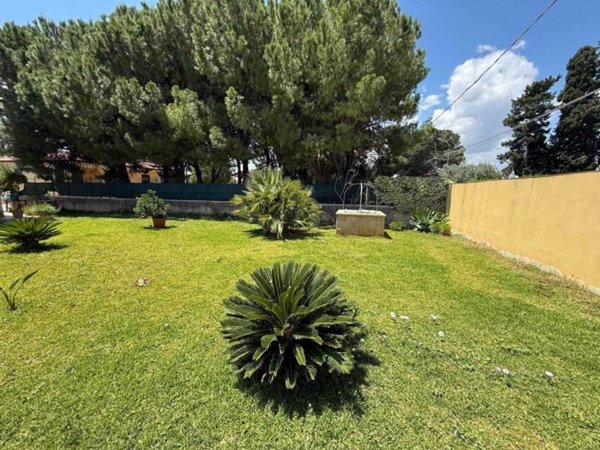 casa indipendente in vendita a Siracusa in zona Arenella