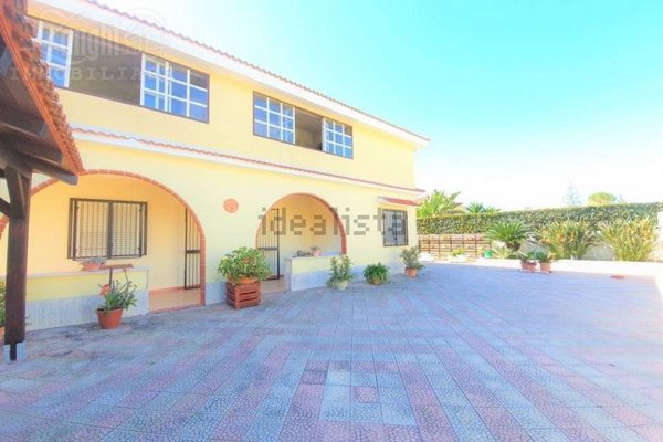 casa indipendente in vendita a Siracusa in zona Ognina