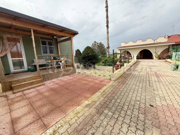 casa indipendente in vendita a Siracusa in zona Ognina