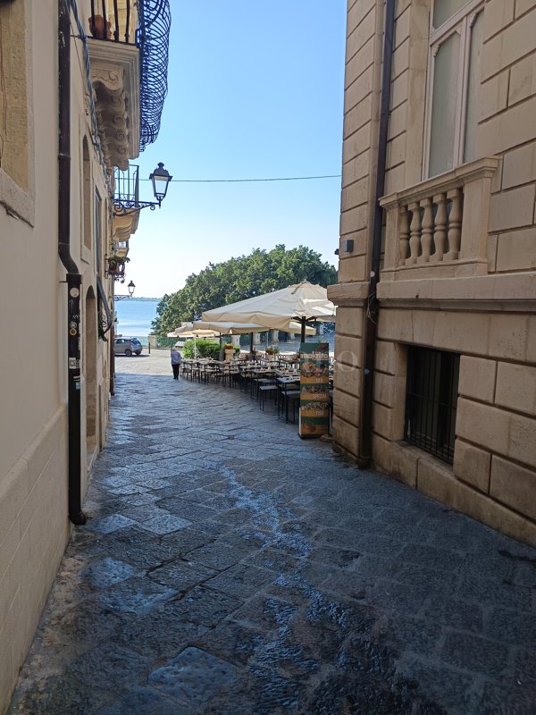appartamento in vendita a Siracusa in zona Isola Ortigia