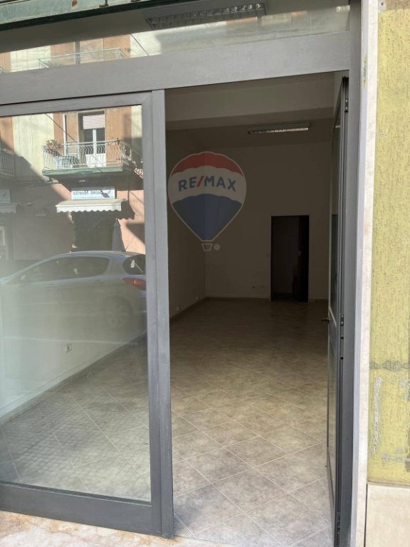 locale commerciale in vendita a Siracusa in zona Grottasanta