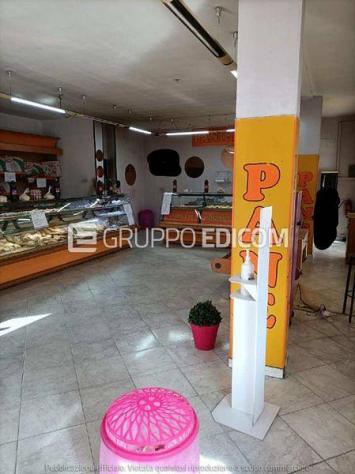 negozio in vendita a Siracusa in zona Epipoli