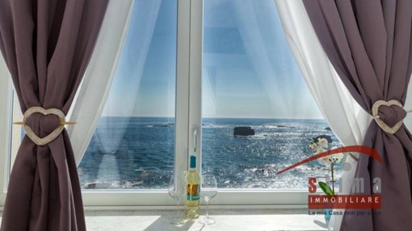 casa indipendente in vendita a Siracusa in zona Borgata
