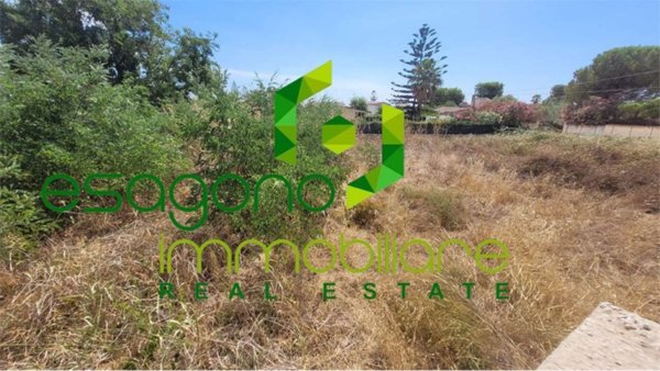 casa indipendente in vendita a Siracusa in zona Fontane Bianche