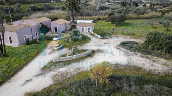casa indipendente in vendita a Siracusa