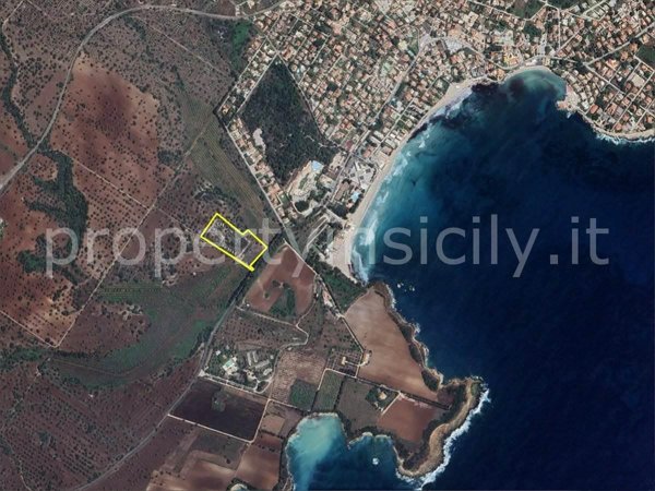 terreno agricolo in vendita a Siracusa in zona Fontane Bianche