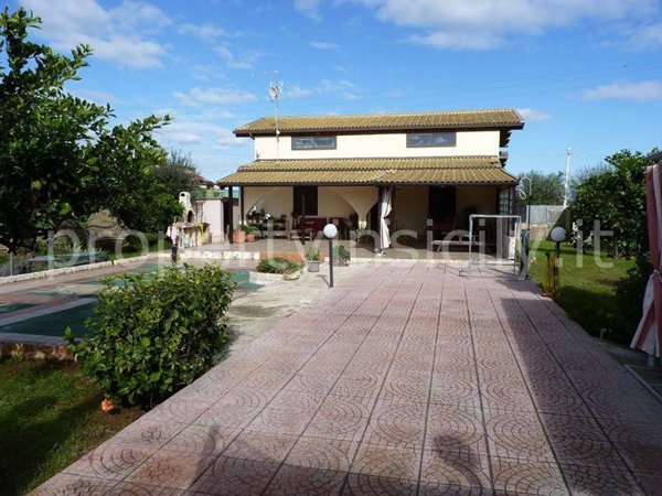 casa indipendente in vendita a Siracusa in zona Cassibile