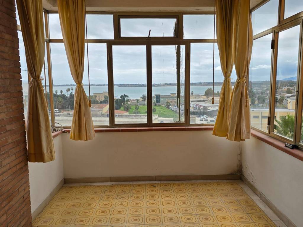 appartamento in vendita a Siracusa in zona Centro Città
