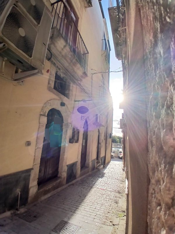 ufficio in vendita a Siracusa in zona Isola Ortigia