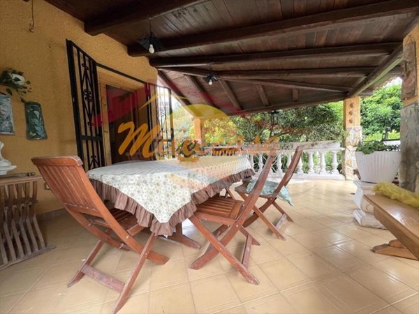 casa indipendente in vendita a Siracusa in zona Targia