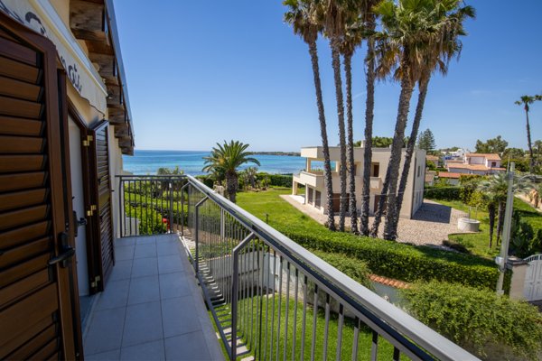 casa indipendente in vendita a Siracusa in zona Fontane Bianche