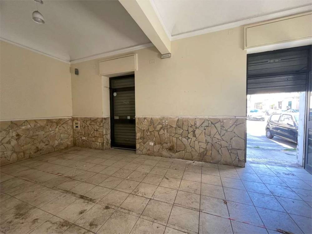 negozio in vendita a Siracusa in zona Centro Città