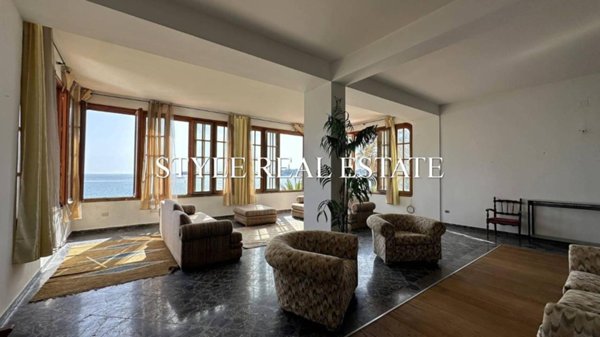 casa indipendente in vendita a Siracusa in zona Isola / Plemmirio