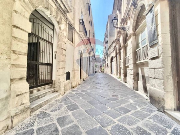 appartamento in vendita a Siracusa in zona Isola Ortigia