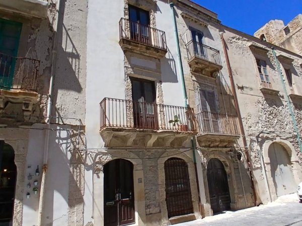 appartamento in vendita a Siracusa in zona Isola Ortigia