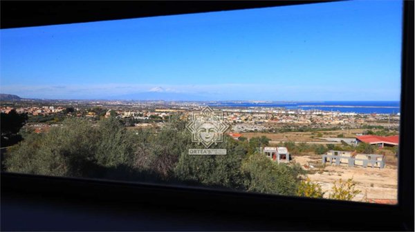 intera palazzina in vendita a Siracusa in zona Belvedere