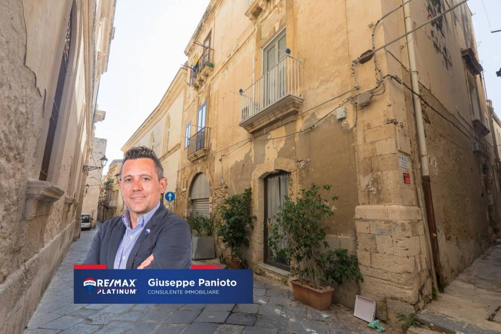 appartamento in vendita a Siracusa in zona Isola Ortigia