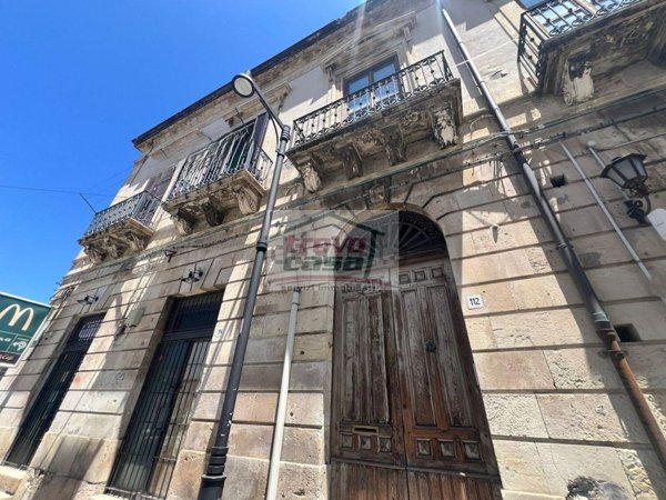 appartamento in vendita a Siracusa in zona Centro Città