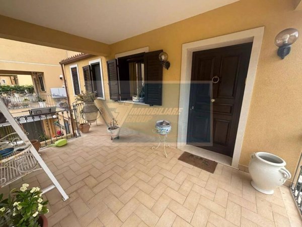 casa indipendente in vendita a Siracusa in zona Centro Città
