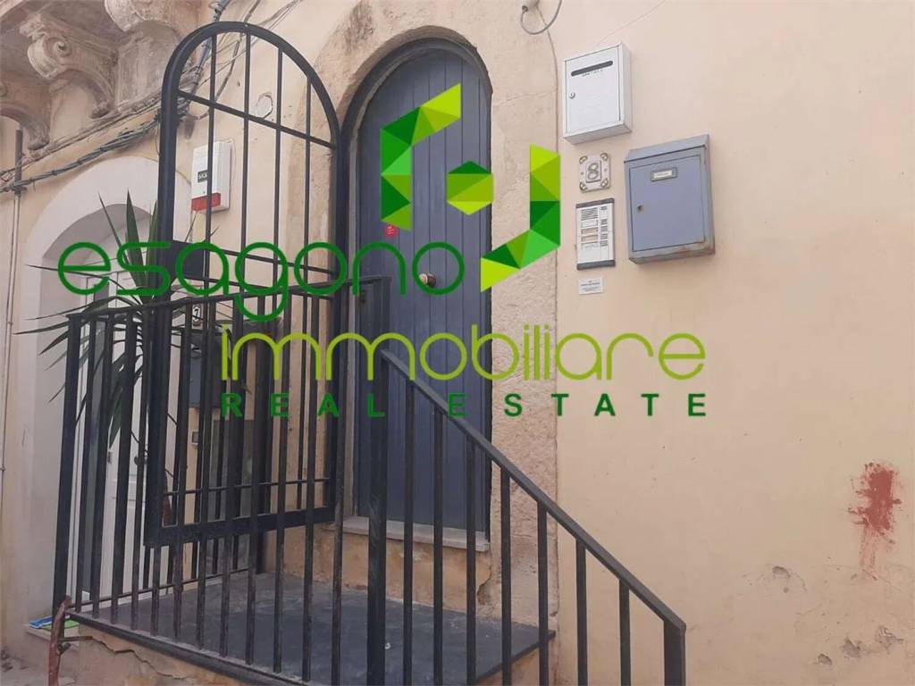appartamento in vendita a Siracusa in zona Isola Ortigia