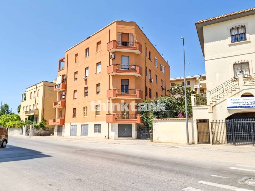 appartamento in vendita a Siracusa in zona Grottasanta