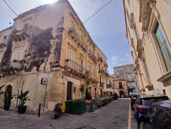 monolocale in vendita a Siracusa in zona Isola Ortigia