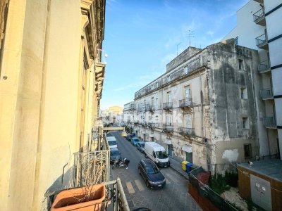 appartamento in vendita a Siracusa in zona Centro Città