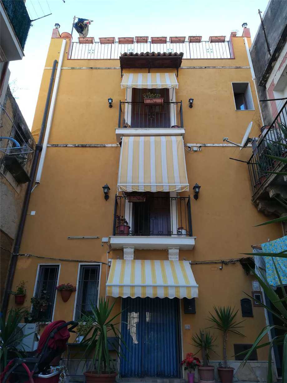 casa indipendente in vendita a Siracusa in zona Isola Ortigia