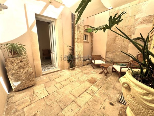 appartamento in vendita a Siracusa in zona Centro Città