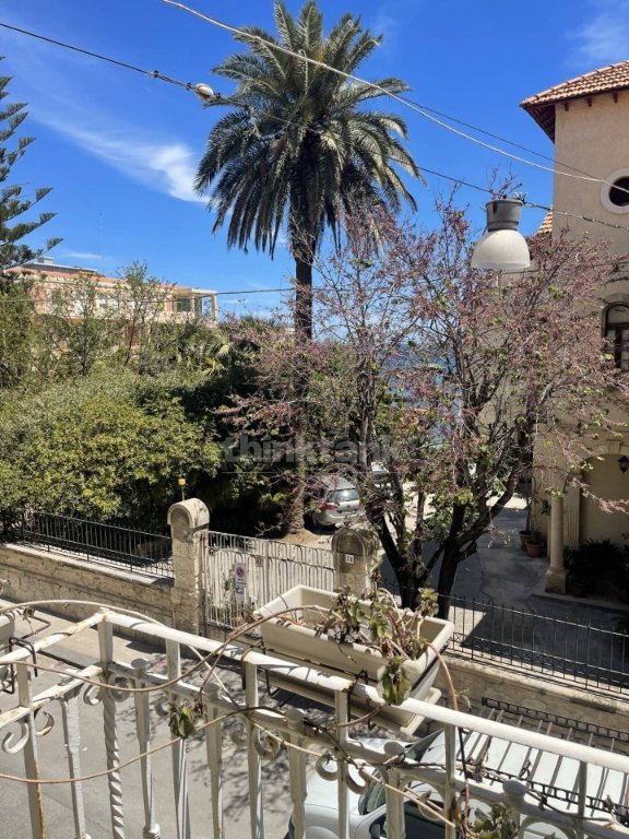 casa indipendente in vendita a Siracusa in zona Borgata