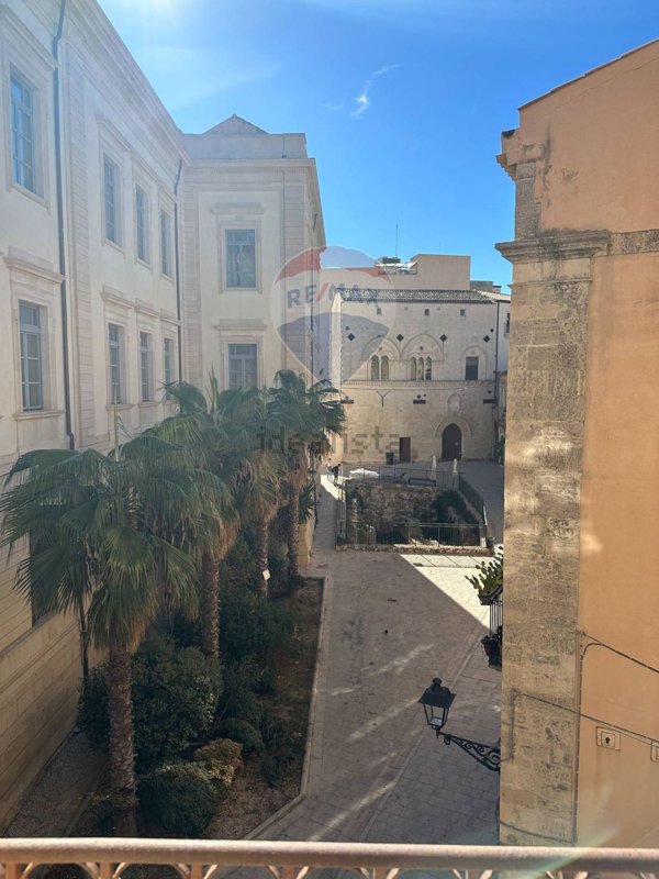appartamento in vendita a Siracusa in zona Isola Ortigia
