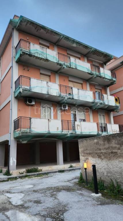 appartamento in vendita a Siracusa in zona Grottasanta