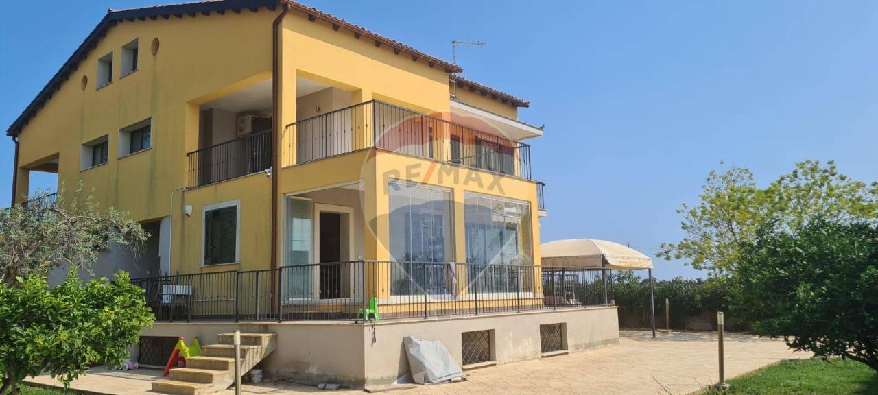 casa indipendente in vendita a Siracusa in zona Isola / Plemmirio
