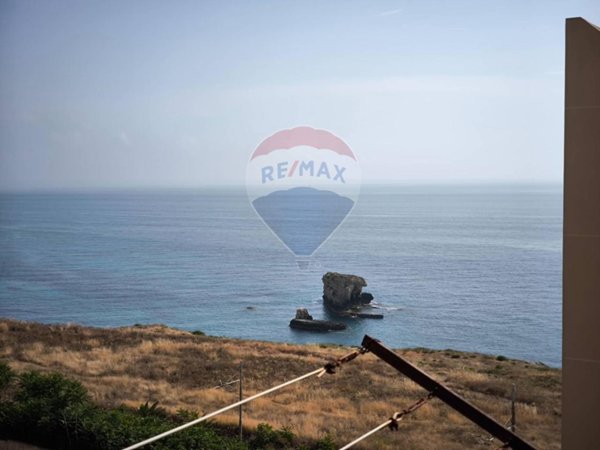 appartamento in vendita a Siracusa in zona Grottasanta