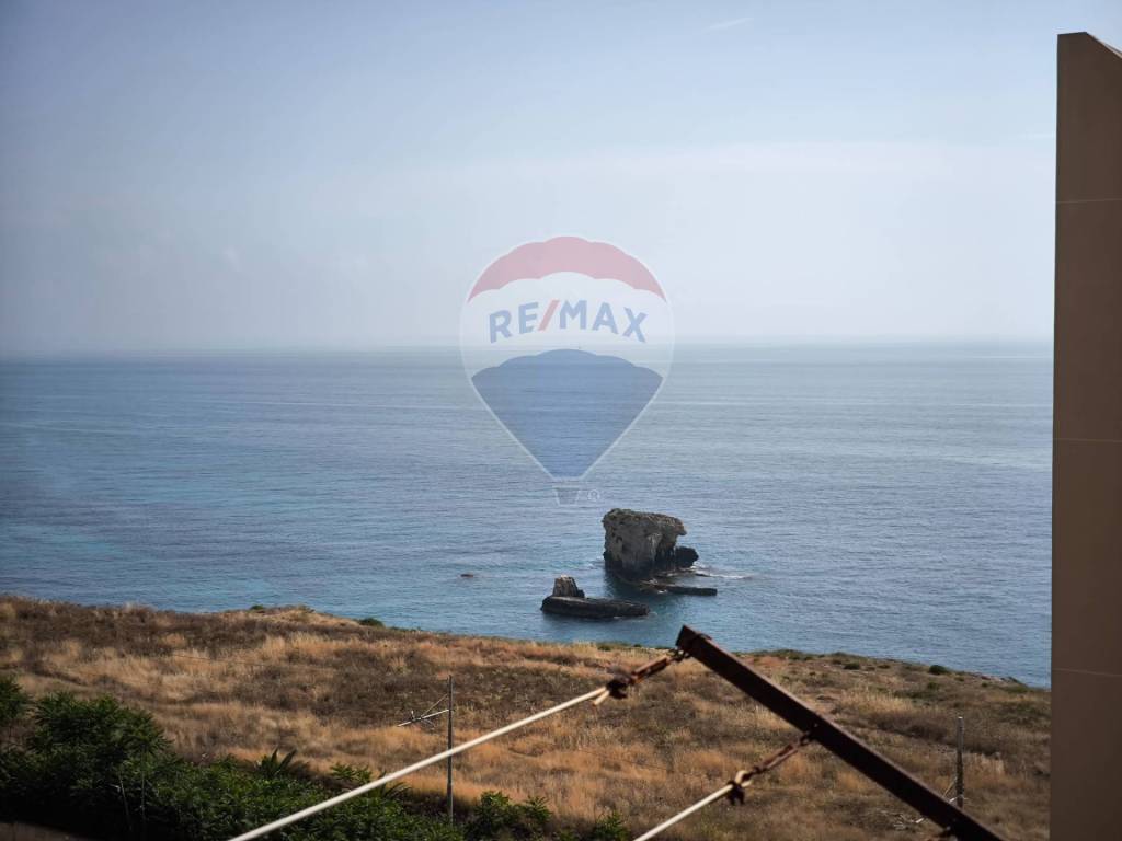 appartamento in vendita a Siracusa in zona Grottasanta