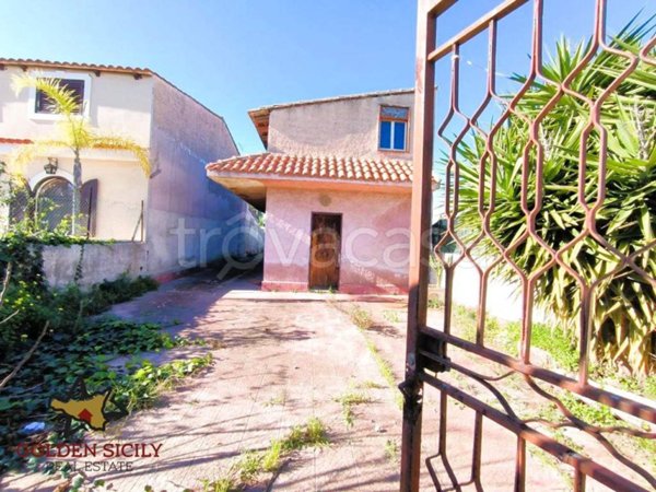 casa indipendente in vendita a Siracusa in zona Targia