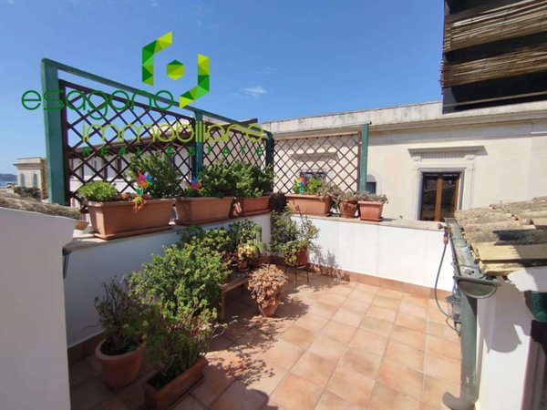 appartamento in vendita a Siracusa in zona Isola Ortigia